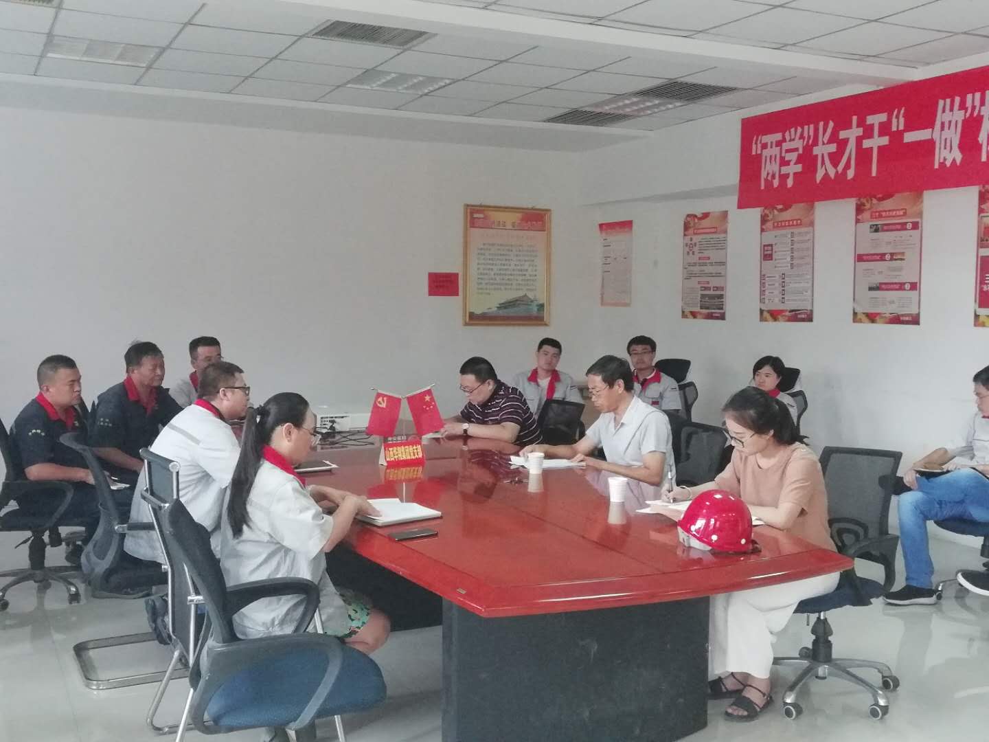 ͳս������