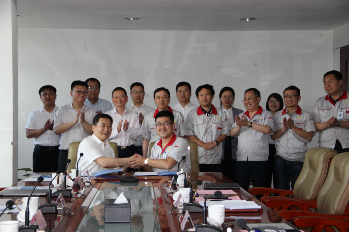 EZPAYǮ�������������ٷ��ƶ���5G+�ǻ۹�����ս������ǩԼ��ʽ�ֳɾ���