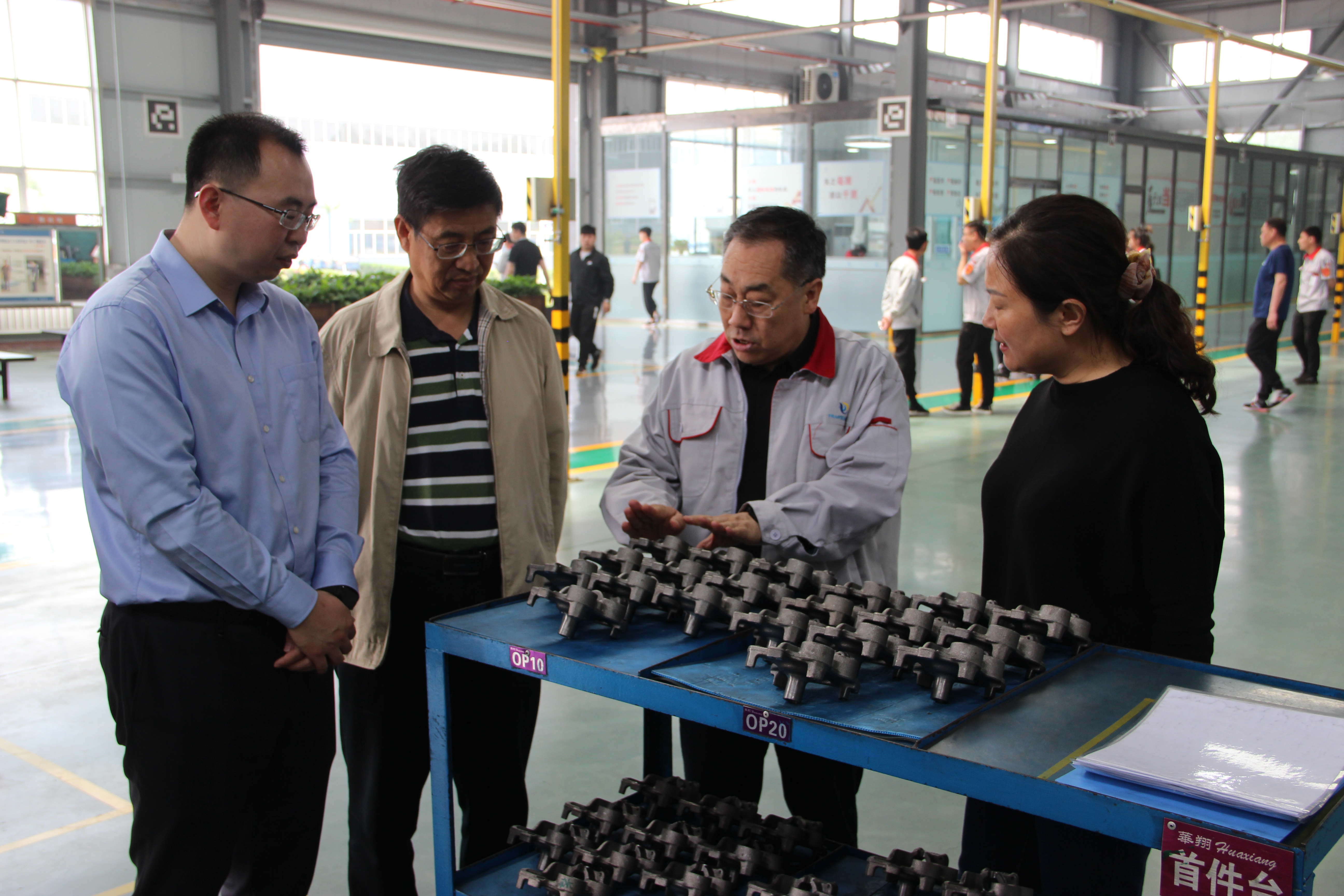 ɽ��ְҵ����ѧԺ��е����ѧԺУ��һ��ݰ����˾���н���