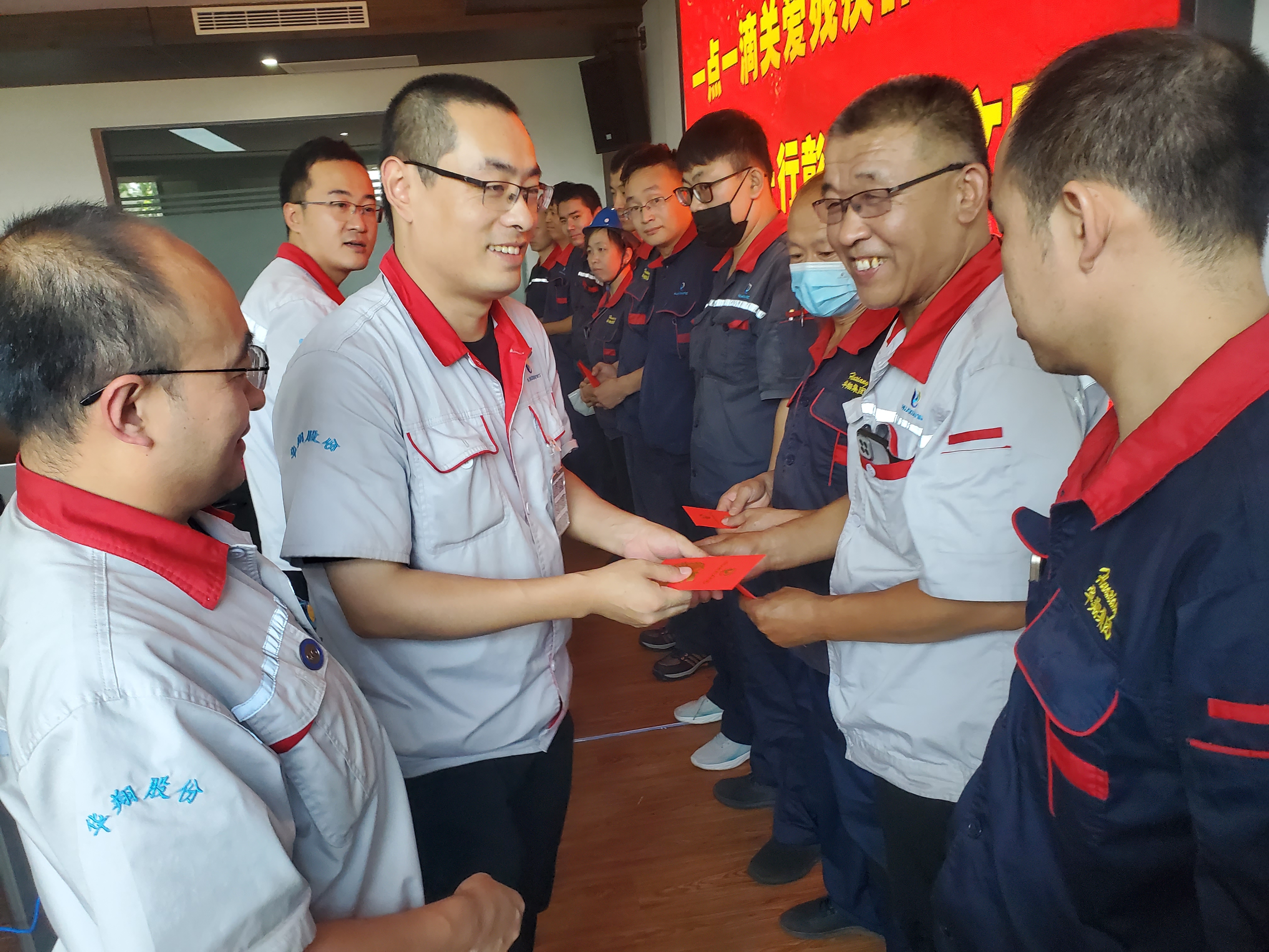 �����������������ҡ���������������EZPAYǮ��������ů�ģ�