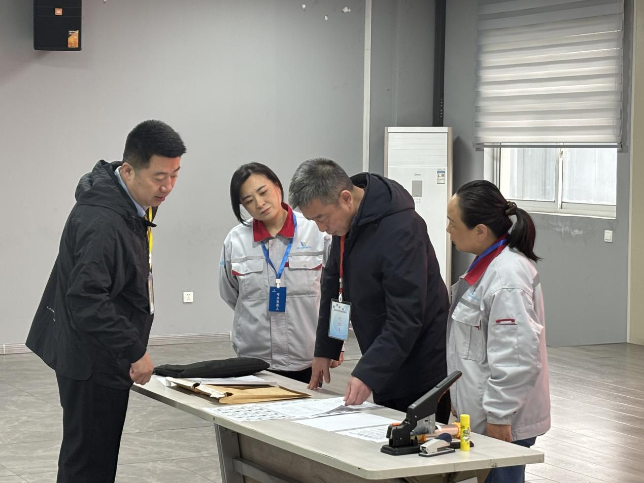 EZPAYǮ�����������ֳɾ���2025��ȵ�һ�� �߼����͹�ְҵ����Ʒ���϶�����